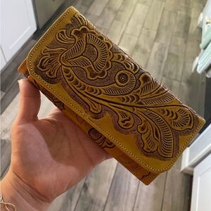 Handcrafted authentic leather wallet Tooled